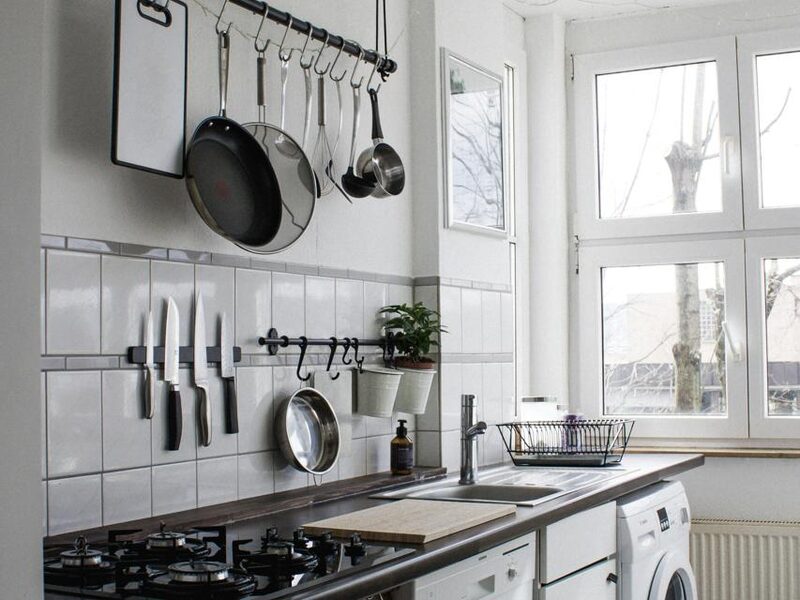 Kitchen fittings and appliances listed on FlashSales